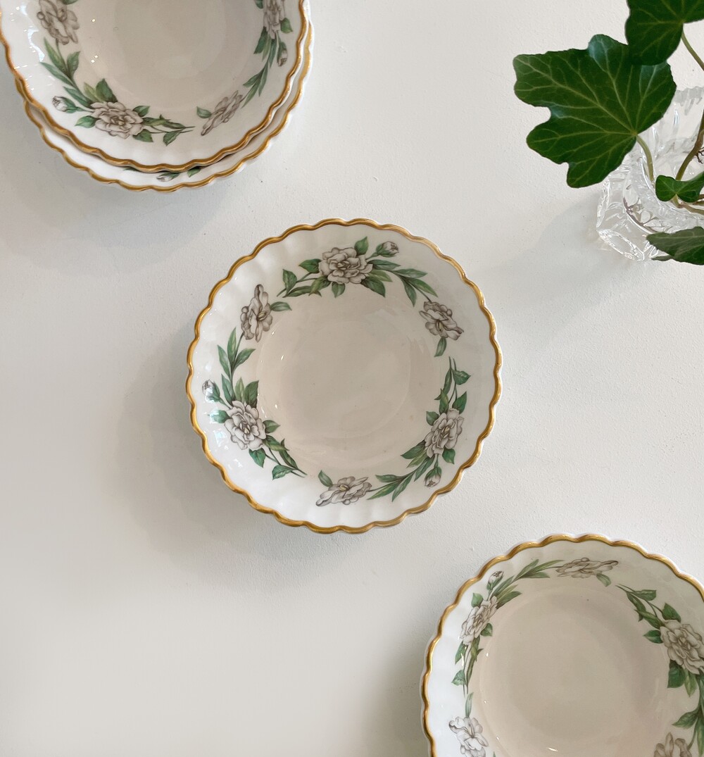 vintage green berry bowl