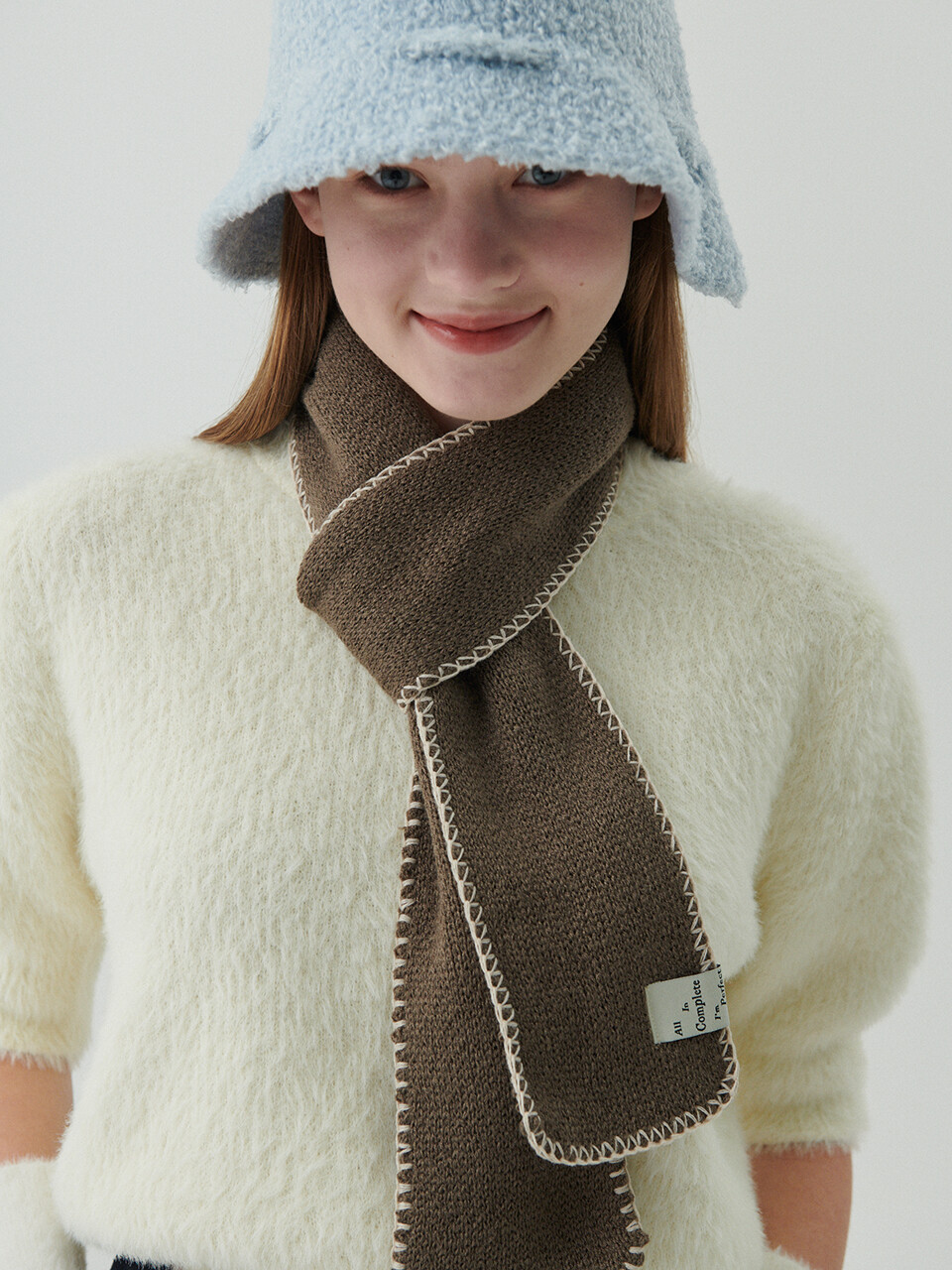 マフラー・ストール ALLINCOMPLETE Z Stitch Knit Mini Muffler (4 Colors) ALLINCOMPLETE-Z Stitch Knit Mini Muffler (4 Colors)│삼성