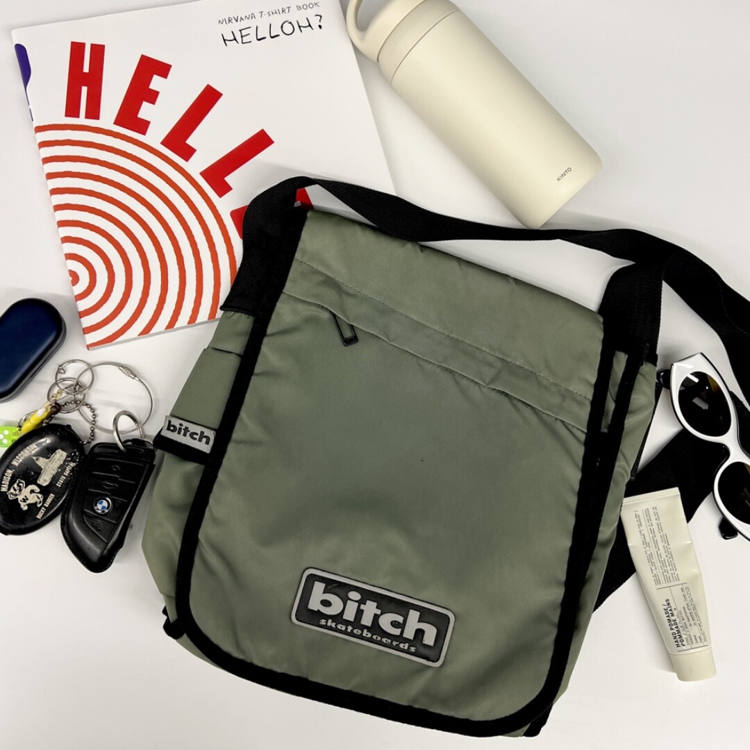 Bitch Skateboard / Cross Bag 90's Vintage