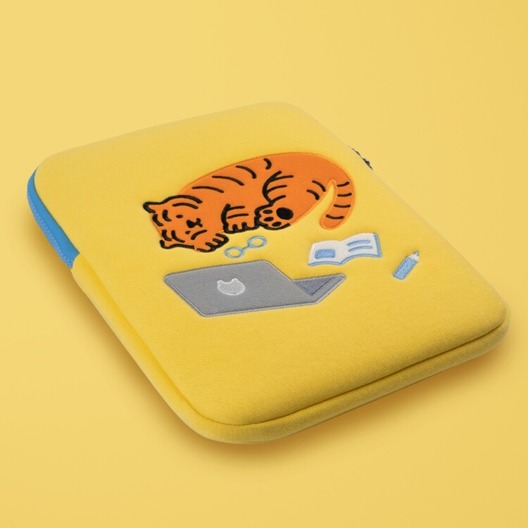 【MUZIK TIGER】Laptop/Tablet Pouch★Sleepy [9.7-11inch] MUZIK TIGER Sleepy Tiger Laptop Tablet Pouch Sleeve Official