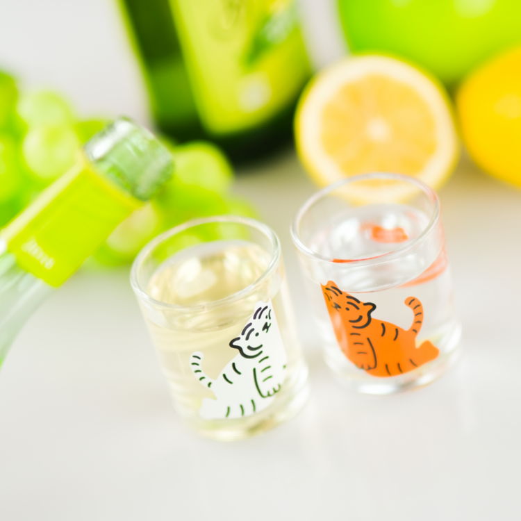 アンチソーシャルソーシャルクラブThree Glasses Of Soju Amazon.com | Korean Soju Shot Glasses Sets - Elevate Your
