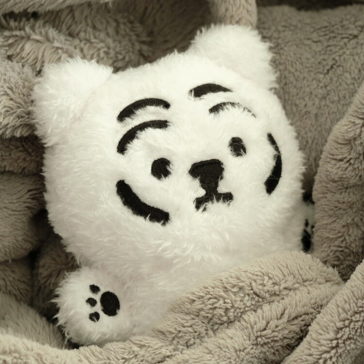 MUZIKTIGER MINI DOLL