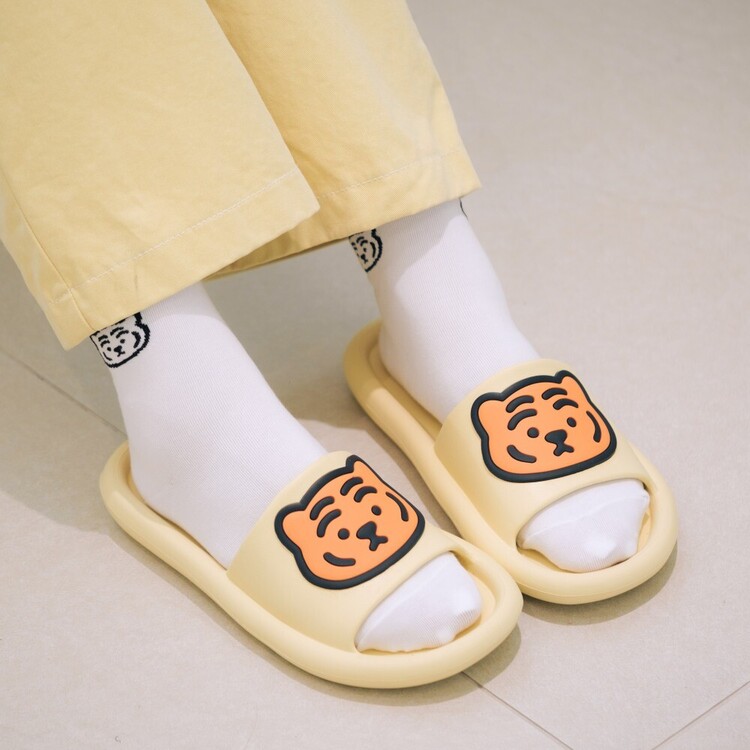 【MUZIK TIGER】Slipper [240mm/250mm] MUZIK TIGER Tube Slippers – Ma Petite Coree