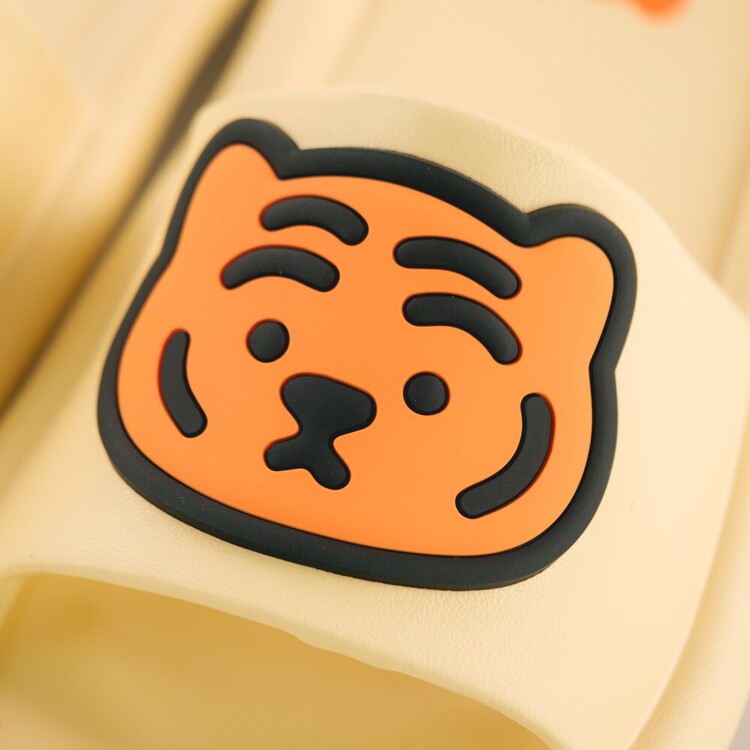 MUZIKTIGER CLOUD SLIPPERS