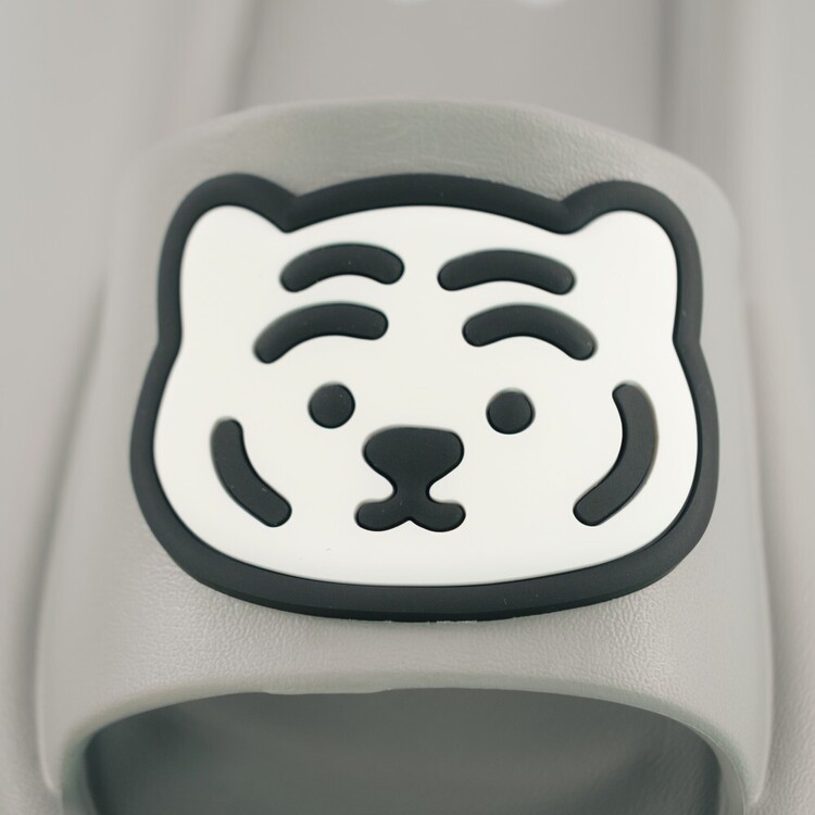 MUZIKTIGER CLOUD SLIPPERS
