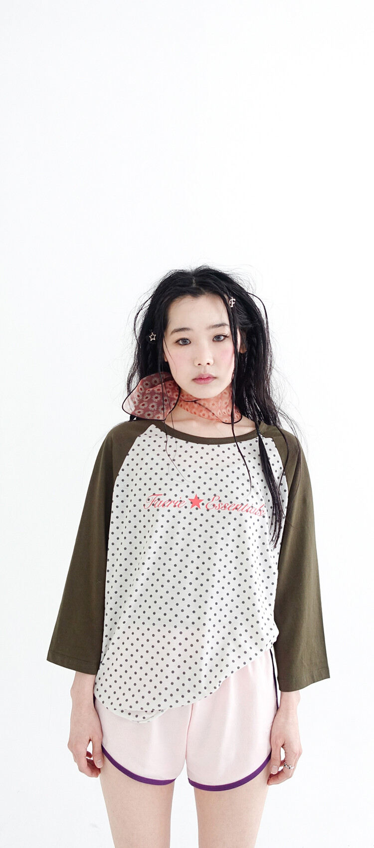【fa.er.ie】dot raglan sleeve top 19차☆[F.E.E.S] dot raglan sleeve top (khaki)