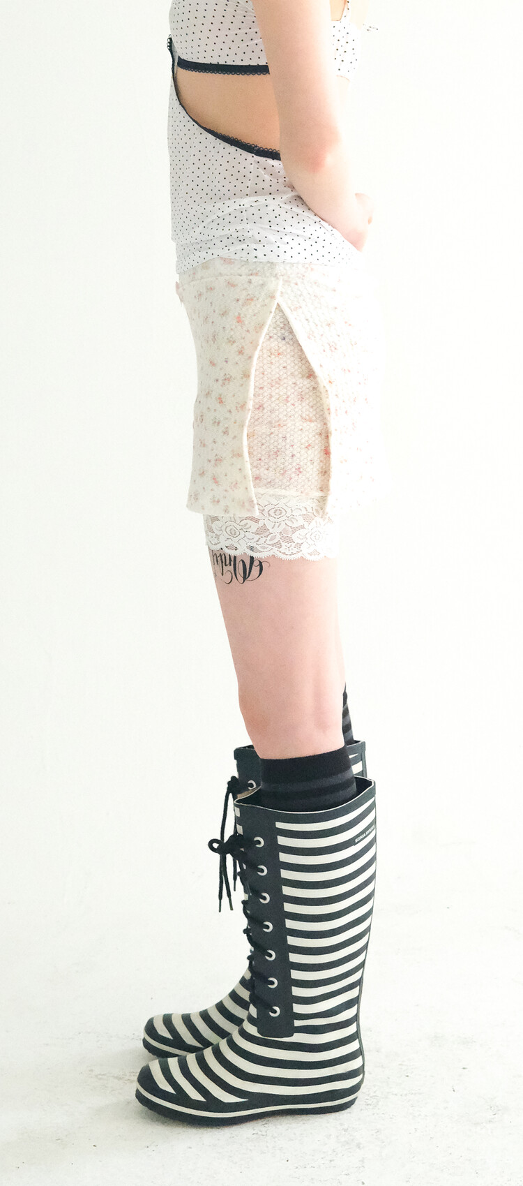 ★fa.er.ie★flower jacquard skirt pants (cream)★韓国送料込 fa.er.ie] flower jacquard skirt pants (cream)