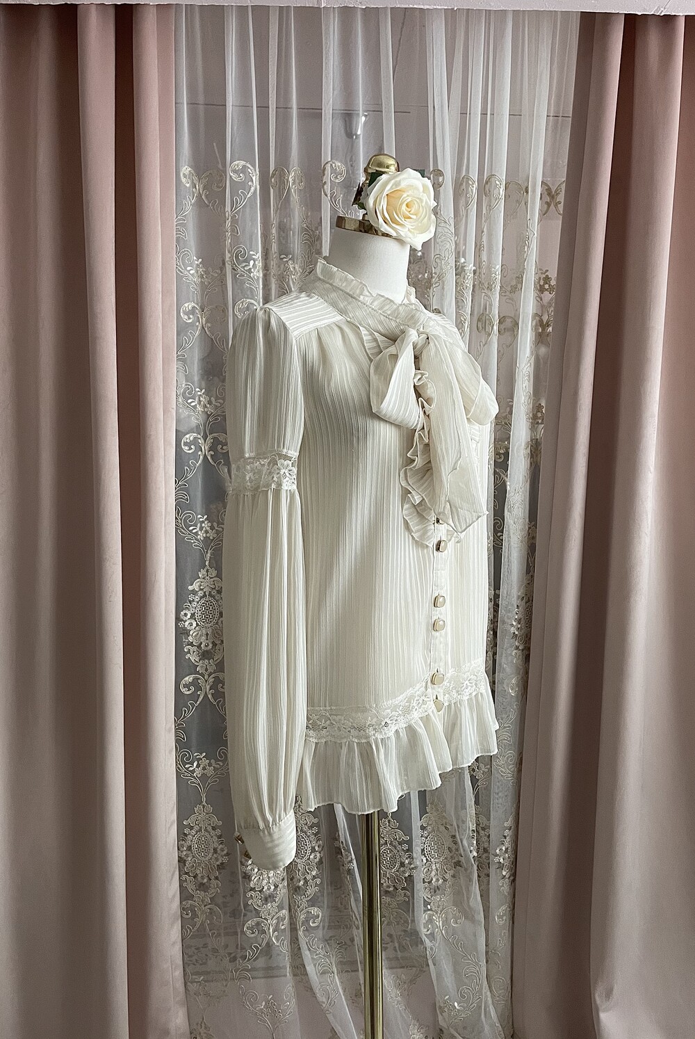 Elegant Lace Ribbon Blouse