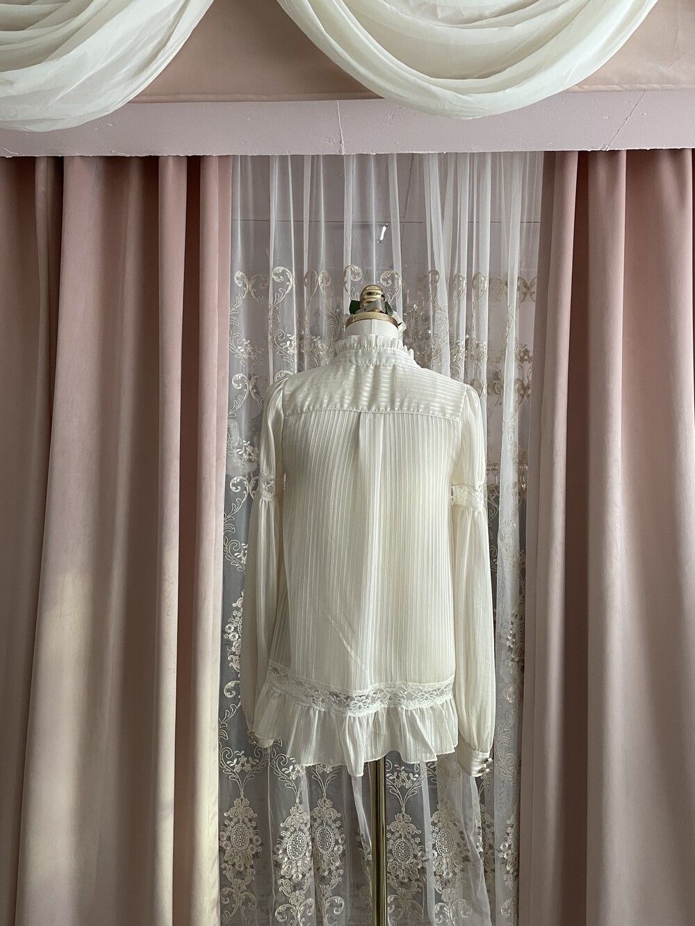 Elegant Lace Ribbon Blouse