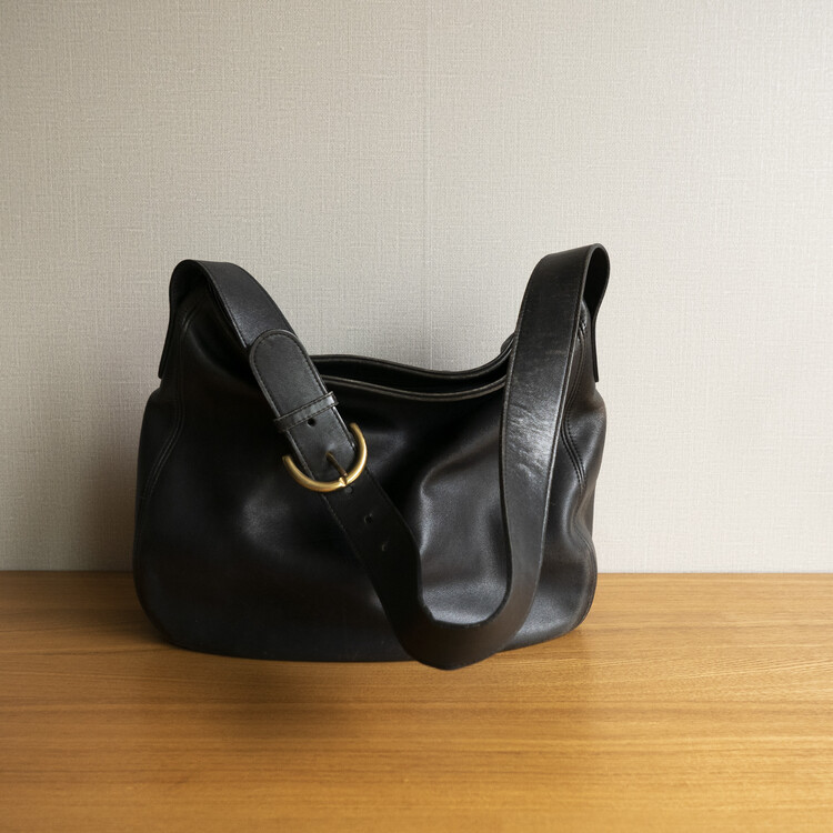 OLD COACH レザーバック　4161 old COACH - Leather Shoulder Bag (Black) 4161