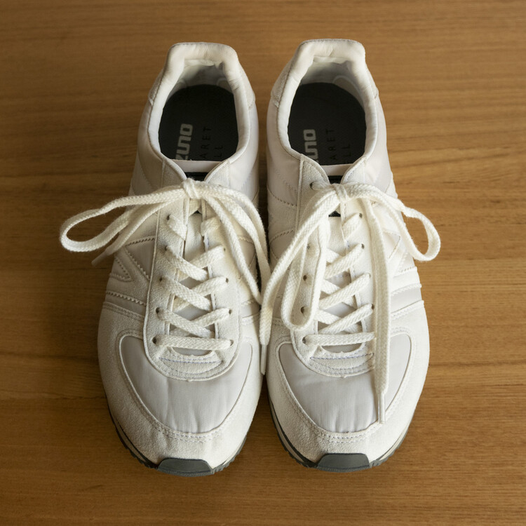 MIZUNO x MARGARET HOWELL - M Line Sneakers (Cream)
