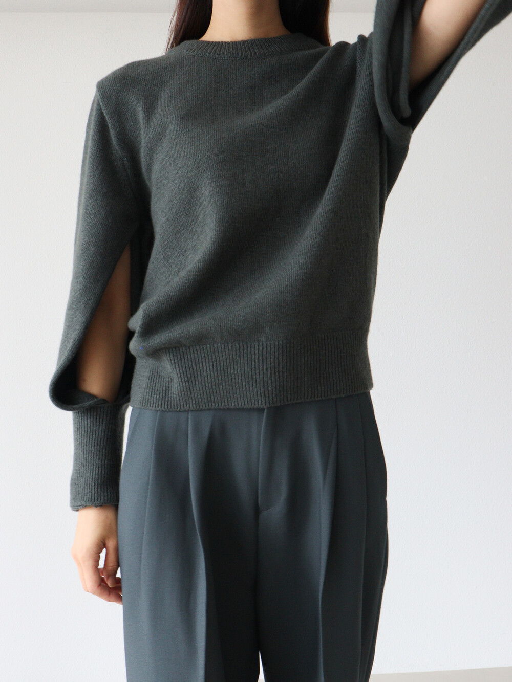 CABLE SLEEVE KNIT (2COLOR)