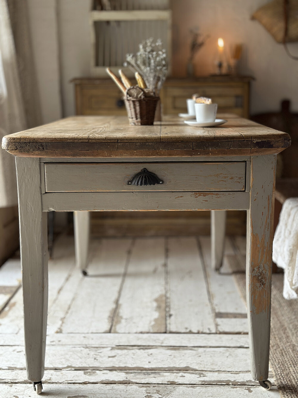 26-141 올드 빈티지 파인 테이블