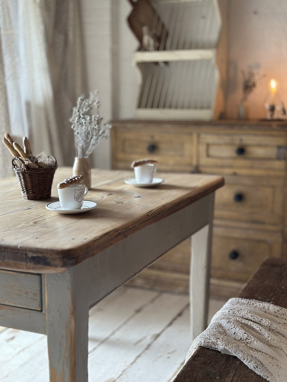 26-141 올드 빈티지 파인 테이블