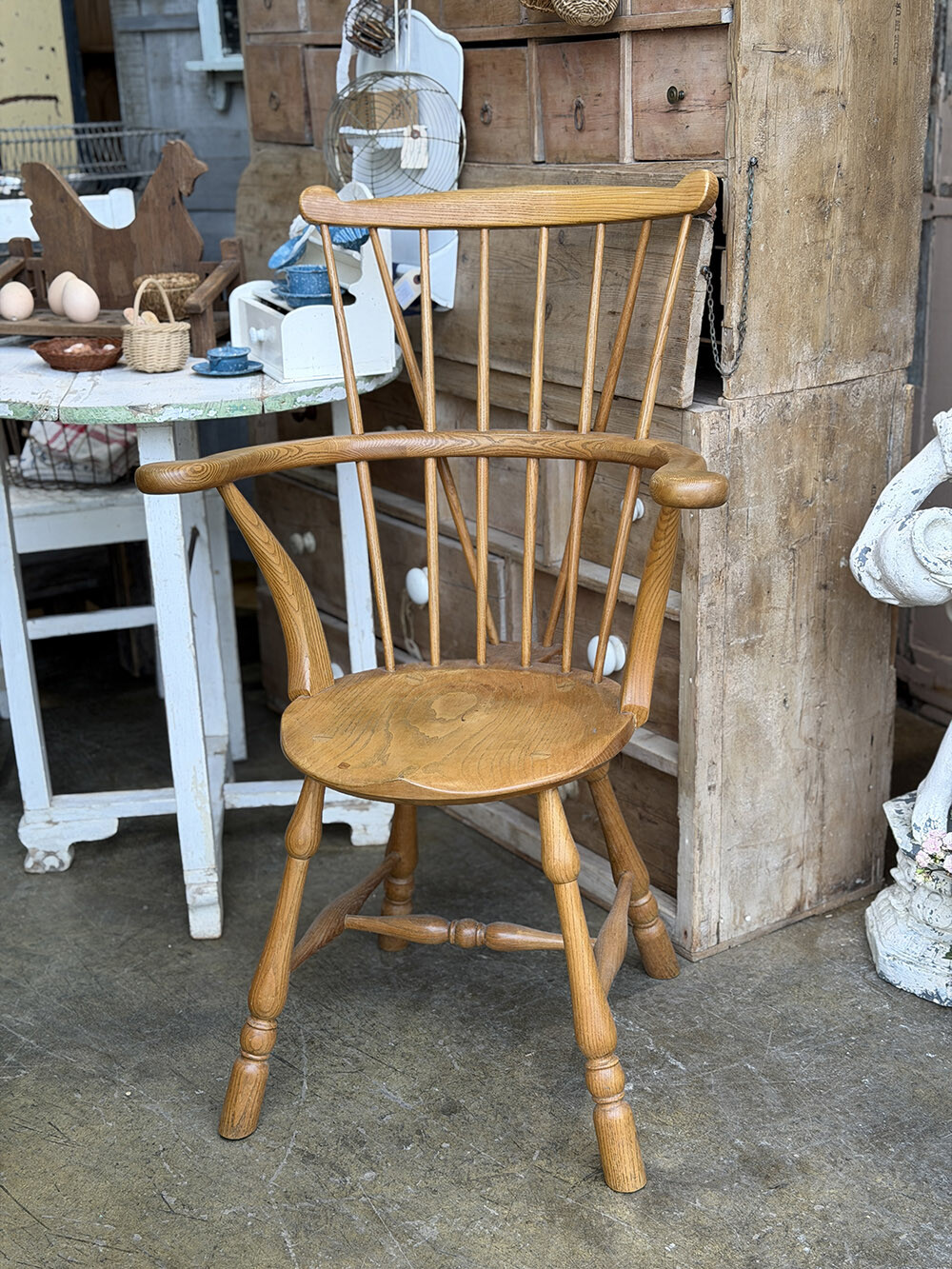 빈티지 라운드 시트 암체어