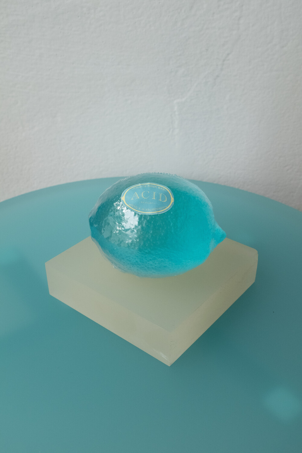 LEMON PAPER WEIGHT