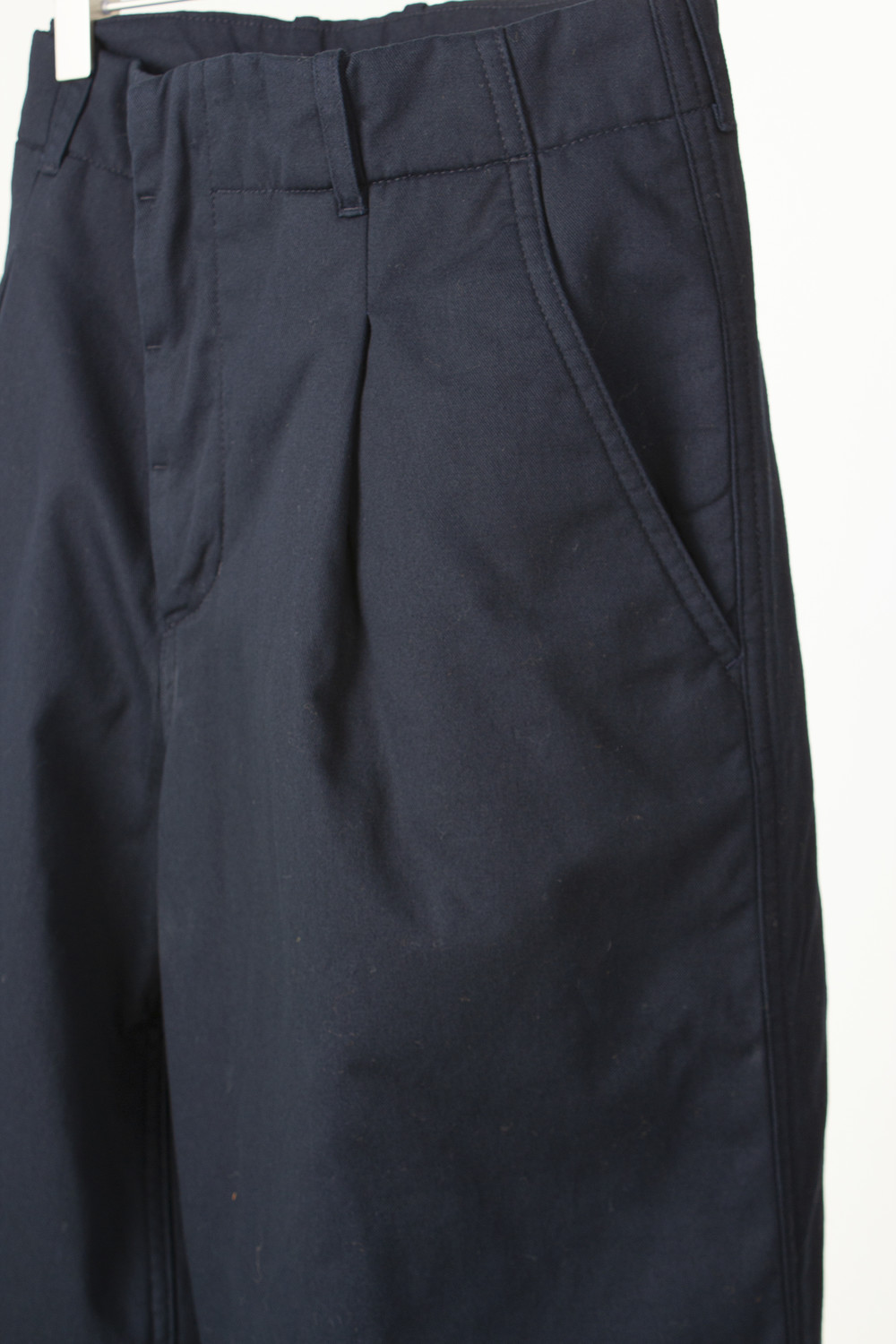 COTTON TWILL PADDED TUCKED TROUSERS _ NAVY