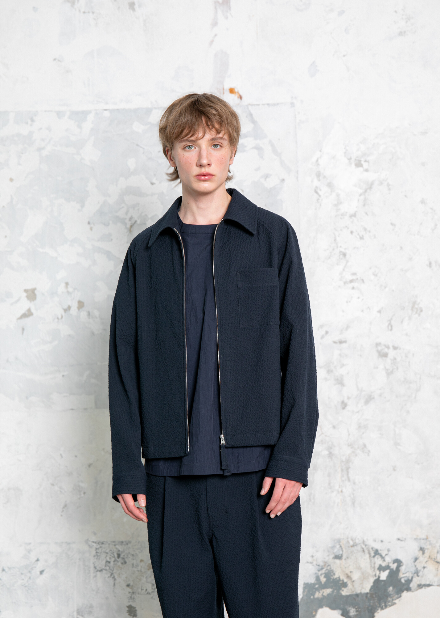 STRETCH SEERSUCKER ZIP-UP JACKET