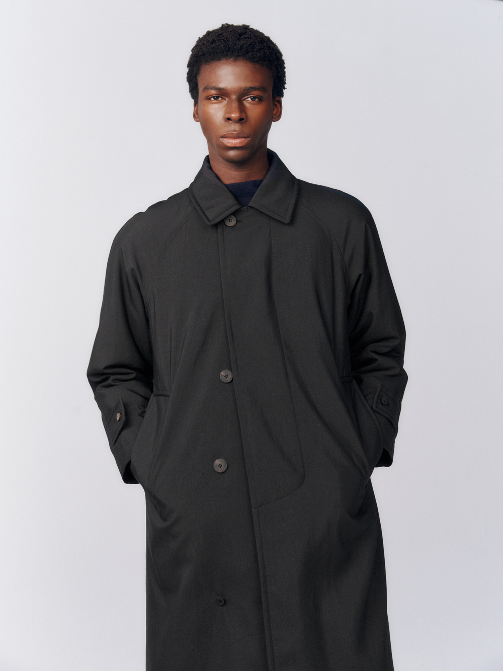 PADDED WOOLISH BACK SATIN COAT_BLACK 착용 4