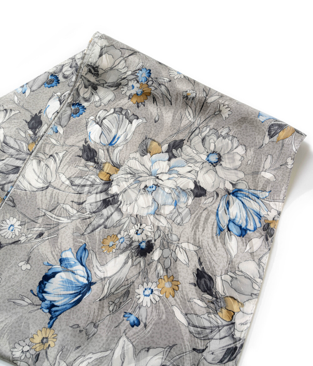 VERONICA FLOWER SILK SCARF Silver