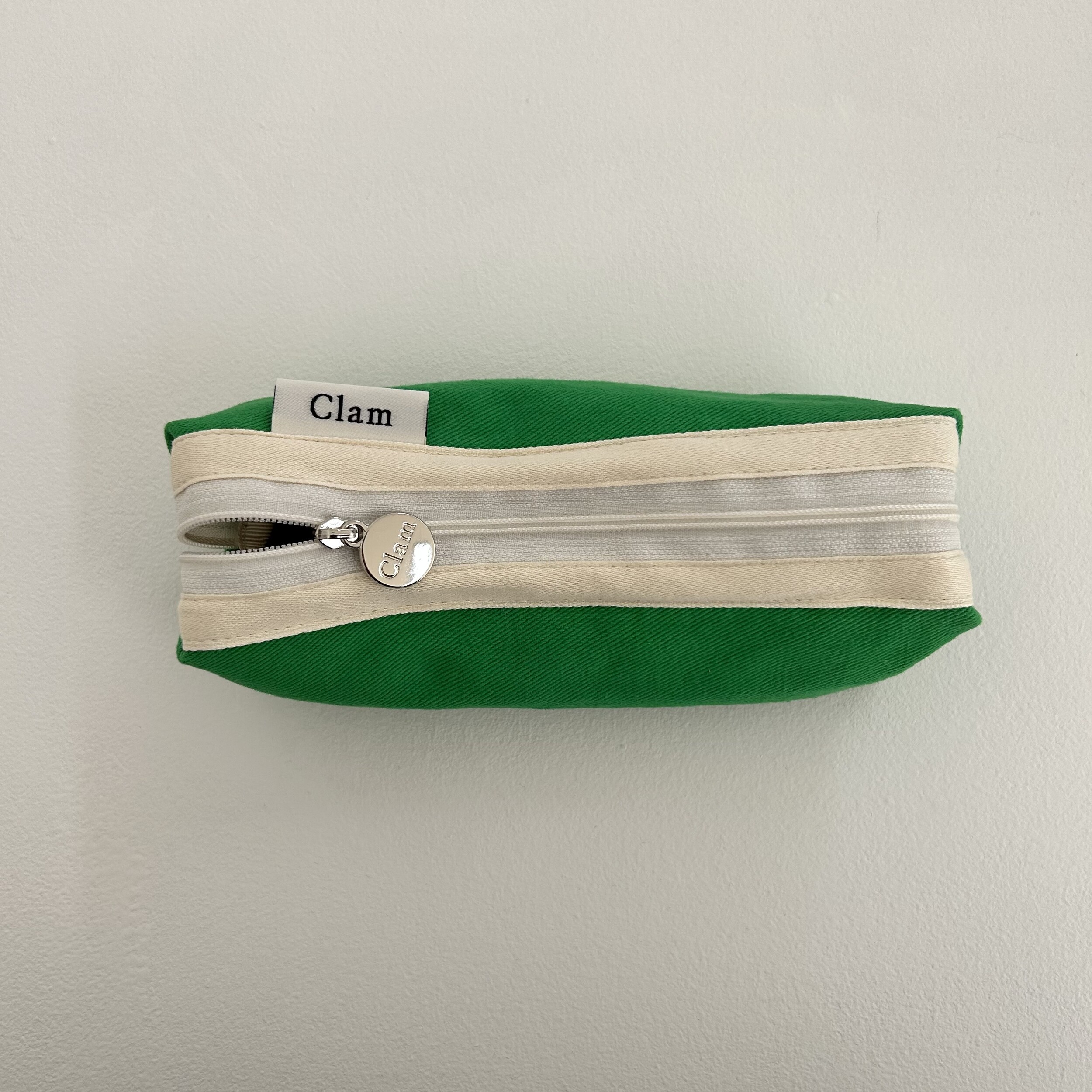 [Sold out] Clam round pencilcase _ Vivid green