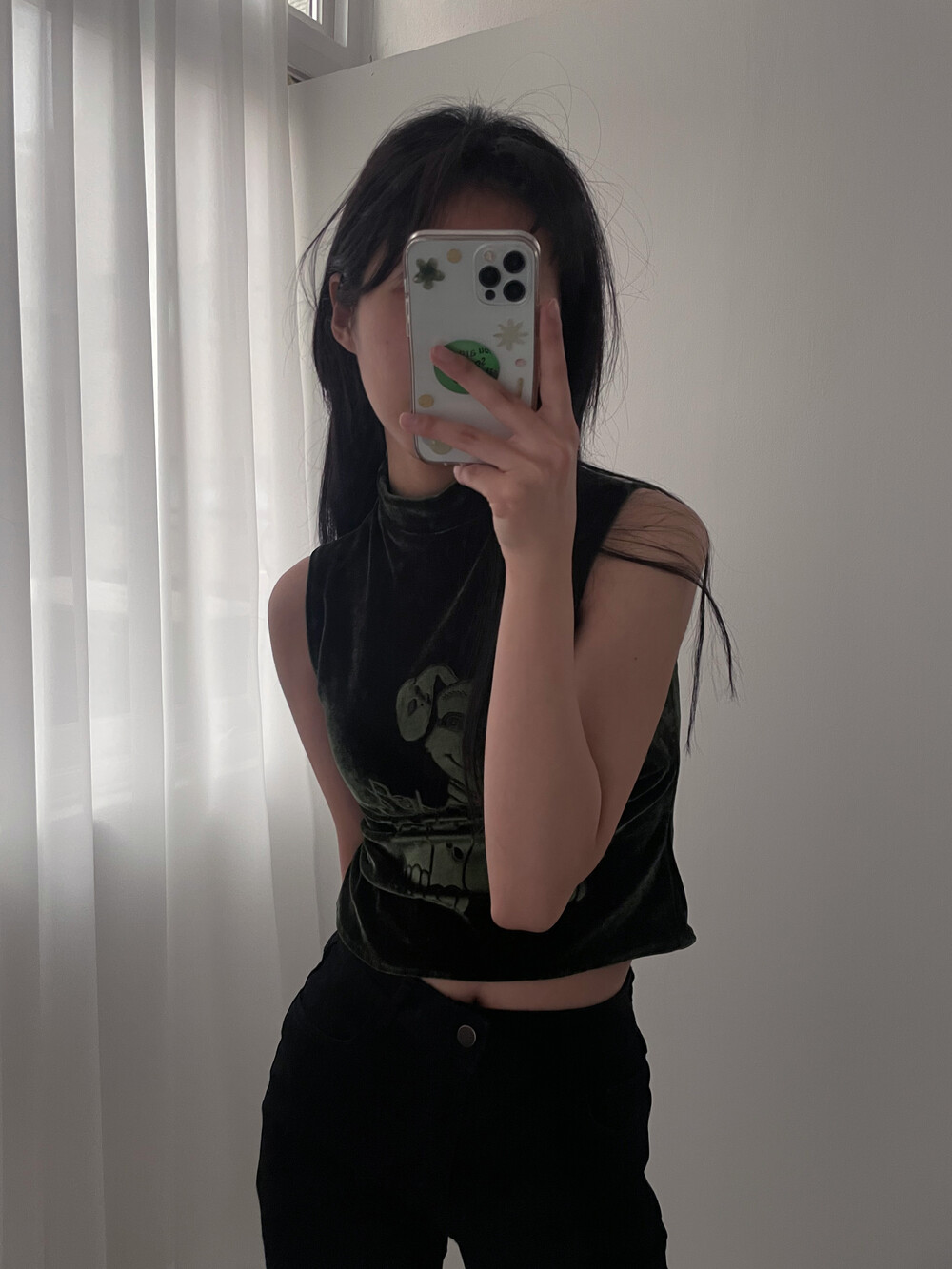 Velvet sleeveless top (deep green)