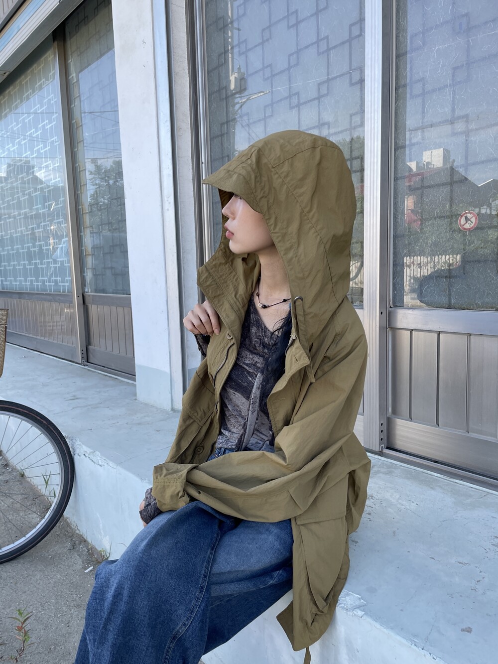 mountain nylon jacket (light gray/olive)