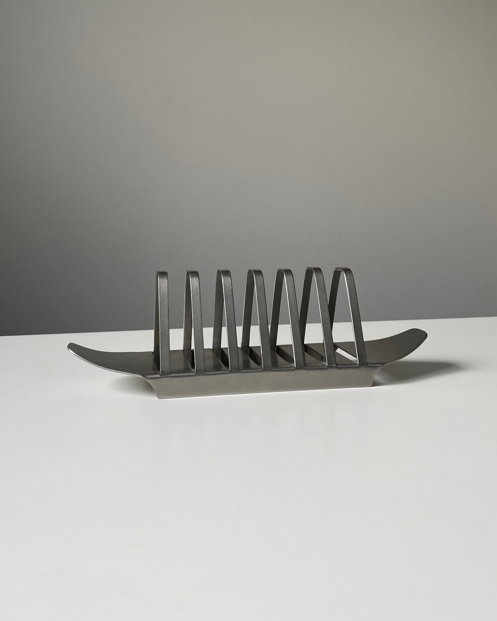 OLD HALL Campden Toast Rack by Robert Welch