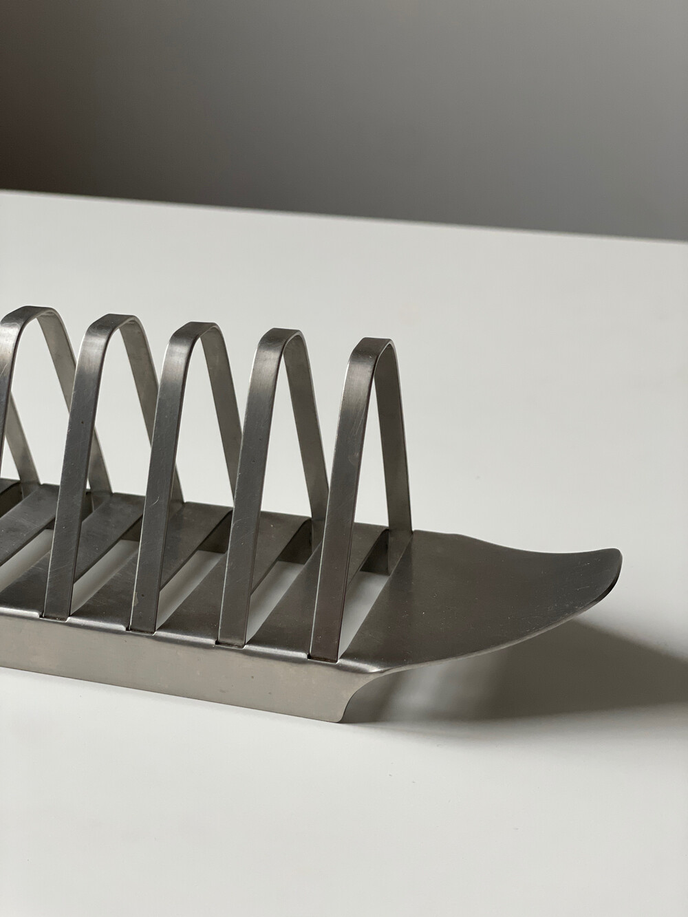 OLD HALL Campden Toast Rack by Robert Welch