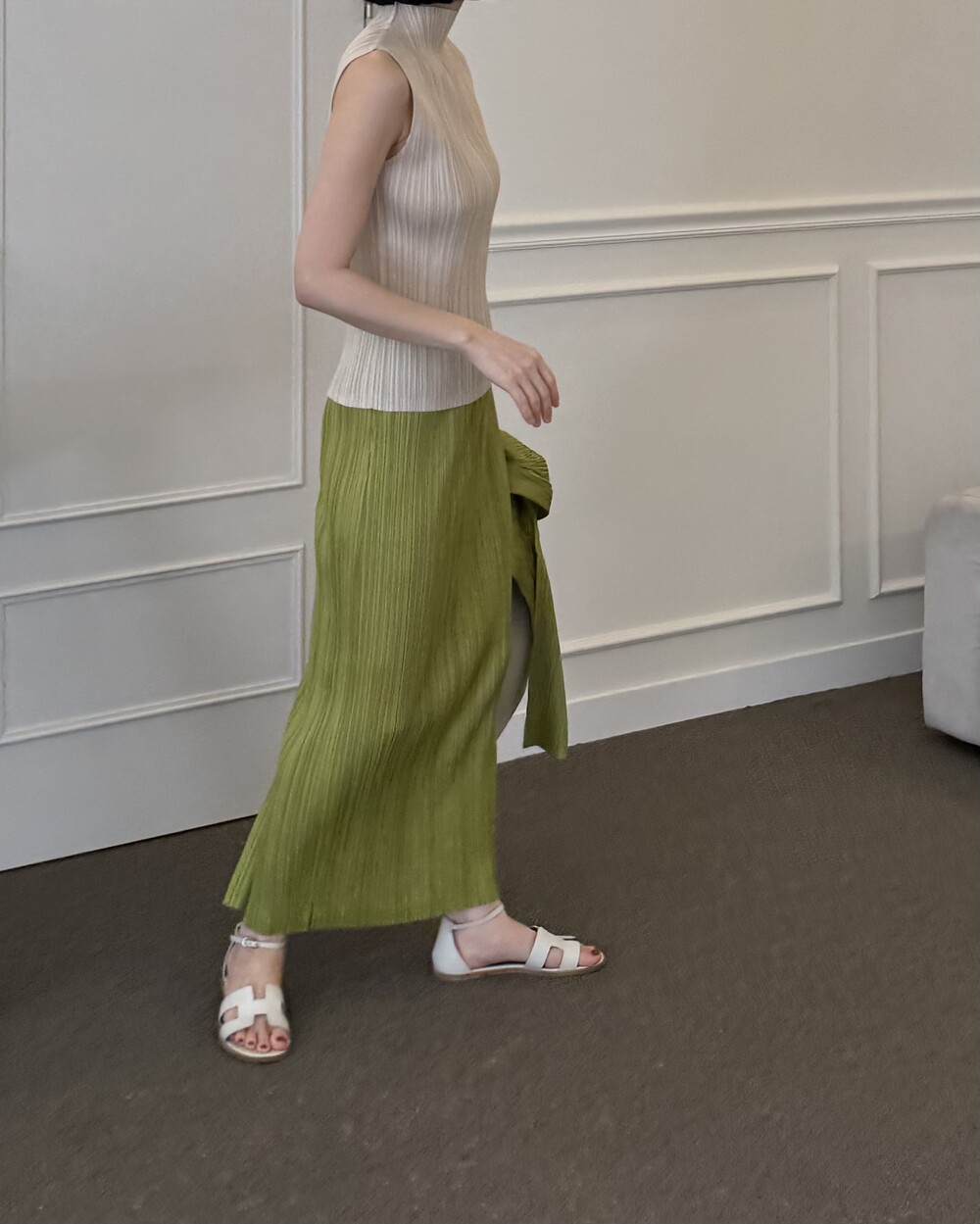 Pleats basic sleeveless - light beige