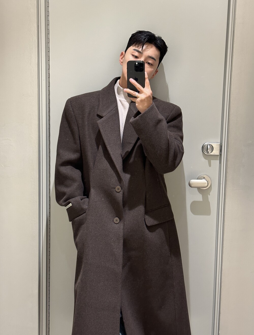 image_1700480490496_1000