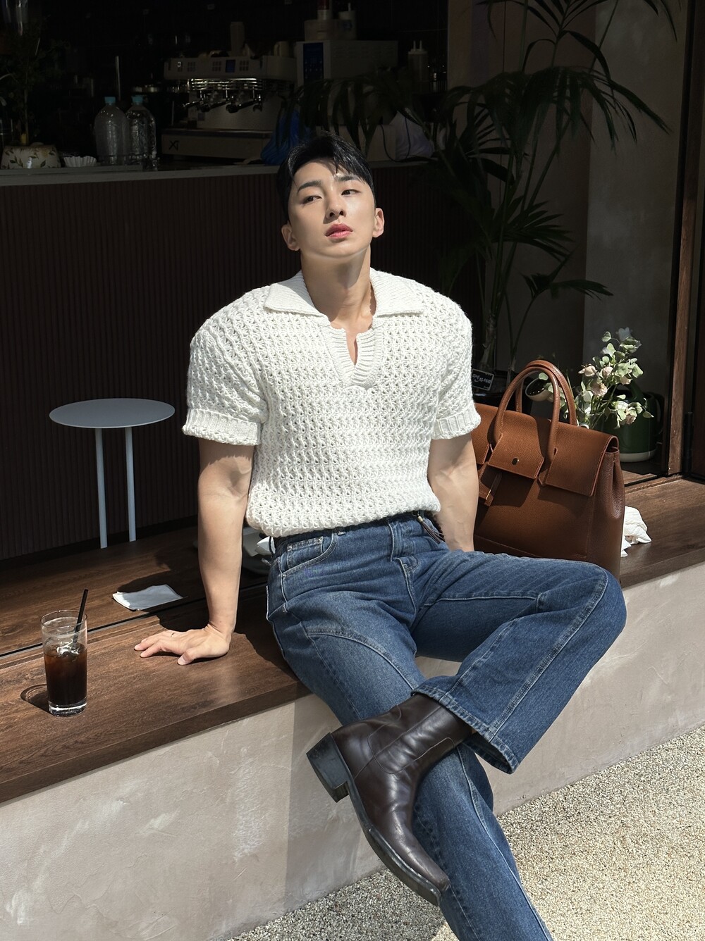 image_1716387075868_1000