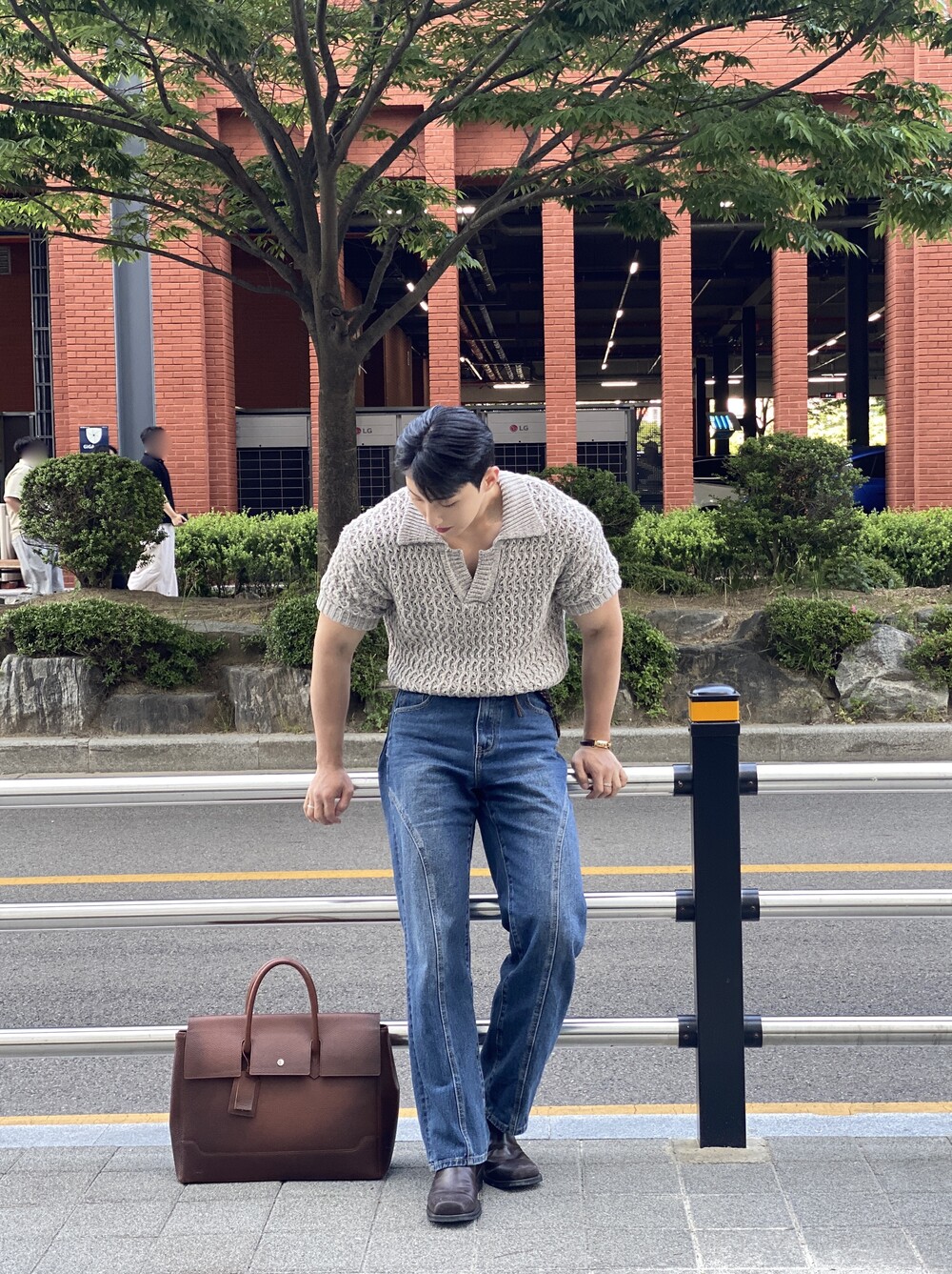 image_1716387078744_1000