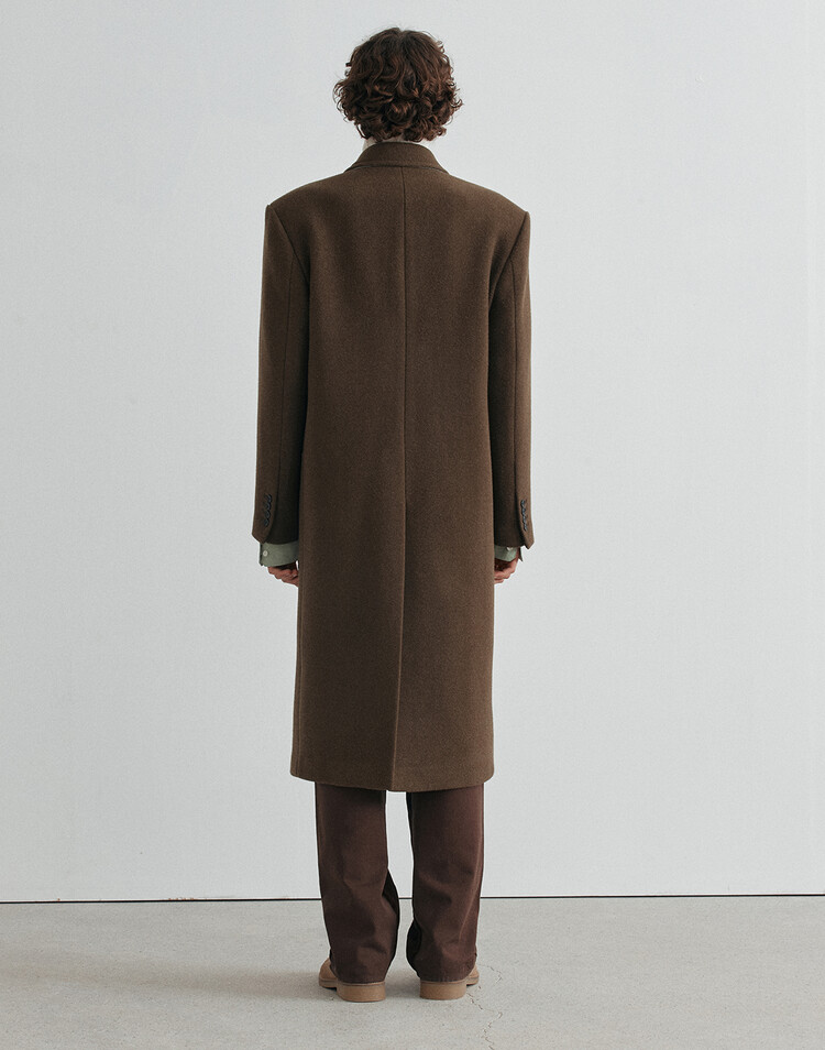 HET PEAKED LAPEL COAT