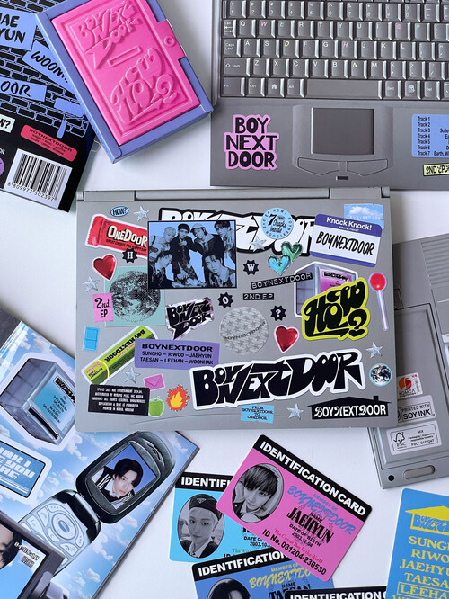 新品未開封　BOYNEXTDOOR HOW Sticker ver. コンパクト BOYNEXTDOOR - 2nd EP HOW? [Sticker ver.] Album (SUNGHO ver