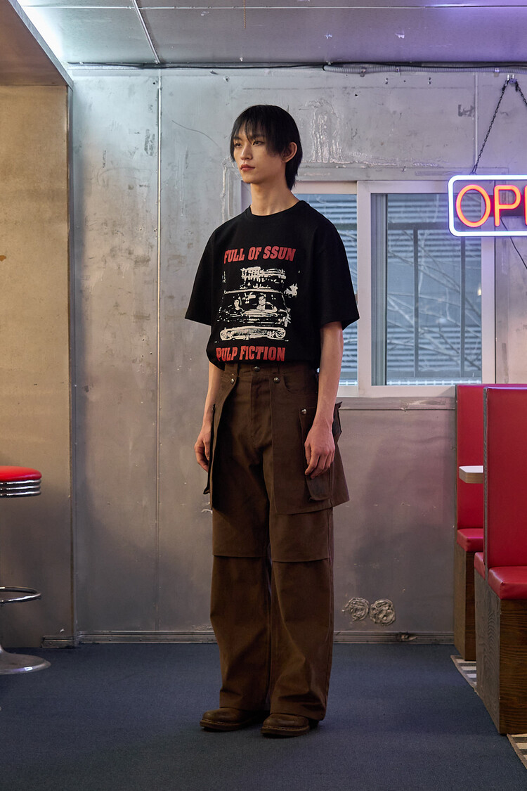 【FULL OF SSUN】PULP FICTION Drive T-shirts (Black) R6015 Buy Full of Ssun Pulp Fiction Drive T-shirts (Black) | SASOM