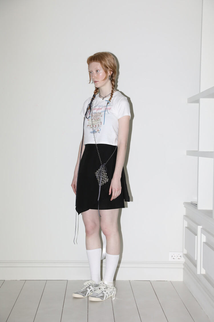 【DIMANCHE】DIMANCHE CAKE CROP T-SHIRT DIMANCHE CAKE CROP T-SHIRT - DIMANCHE | 60% - Asian Fashion