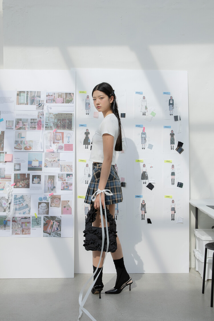 ★DIMANCHE★ CHECK PLEATS SKIRT 아이브 안유진 착용] CHECK PLEATS SKIRT (BLUE)