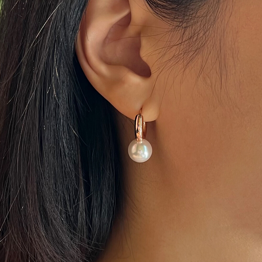 Lumi Pearl Hoop Earring