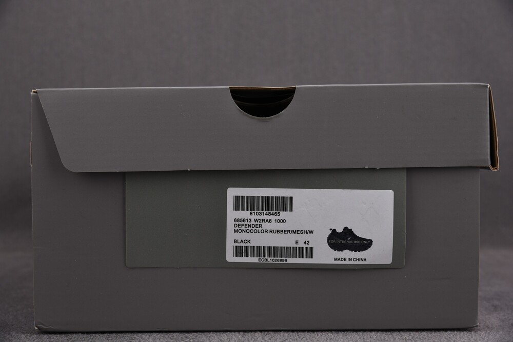 [GOOD/CY] 발렌시아가 디펜더 스니커 블랙 풀박스 구성