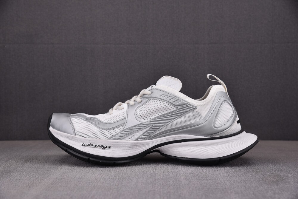 발렌시아가 서킷 스니커즈 화이트