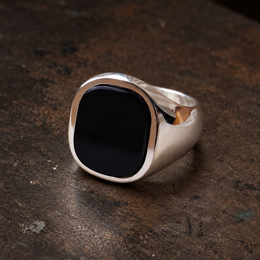 BLACK CONTOUR RING 정면