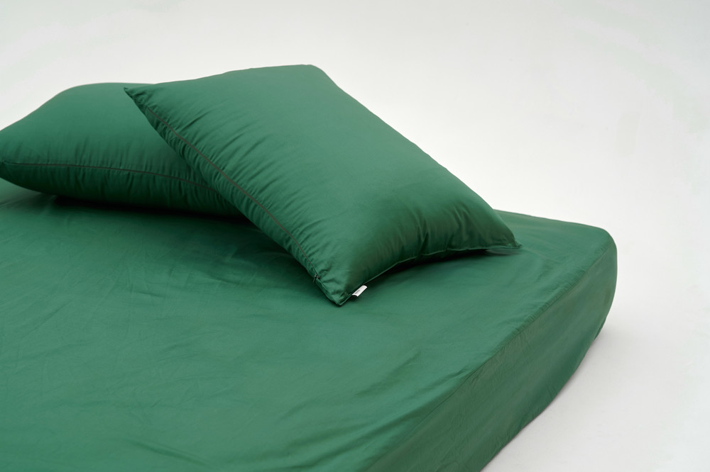 green velvet mattress cover