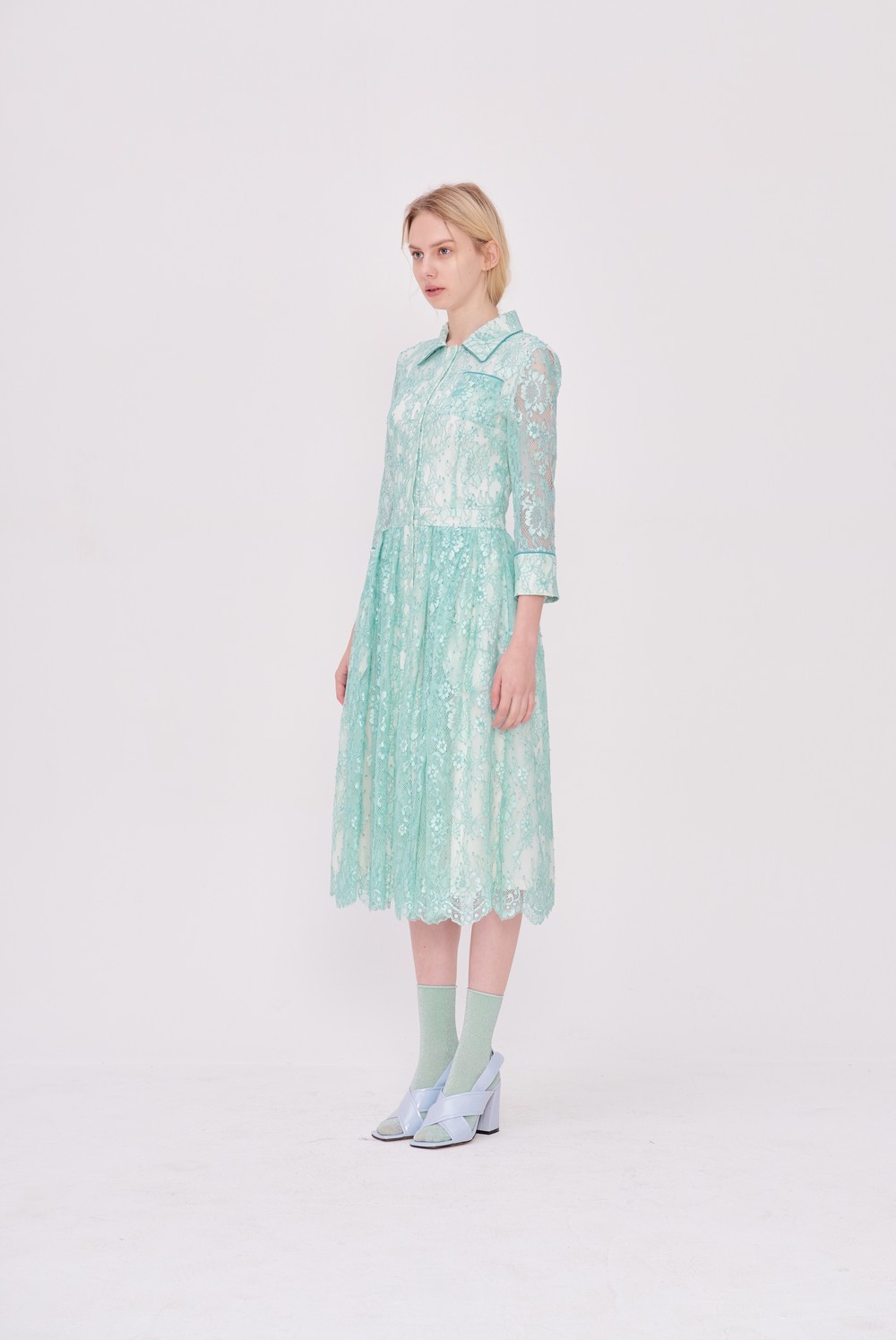 pipe lace suit design