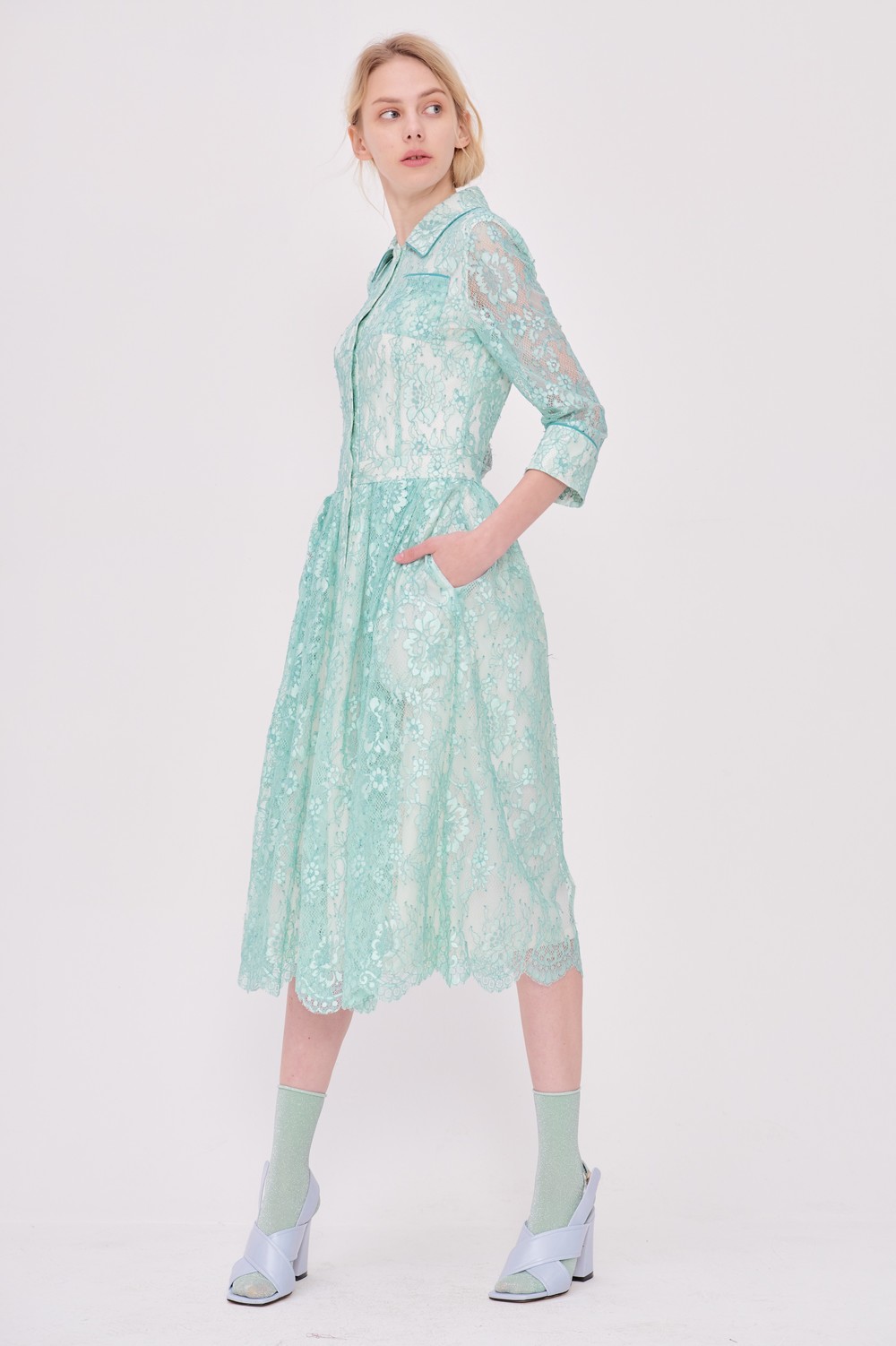 pipe lace suit design