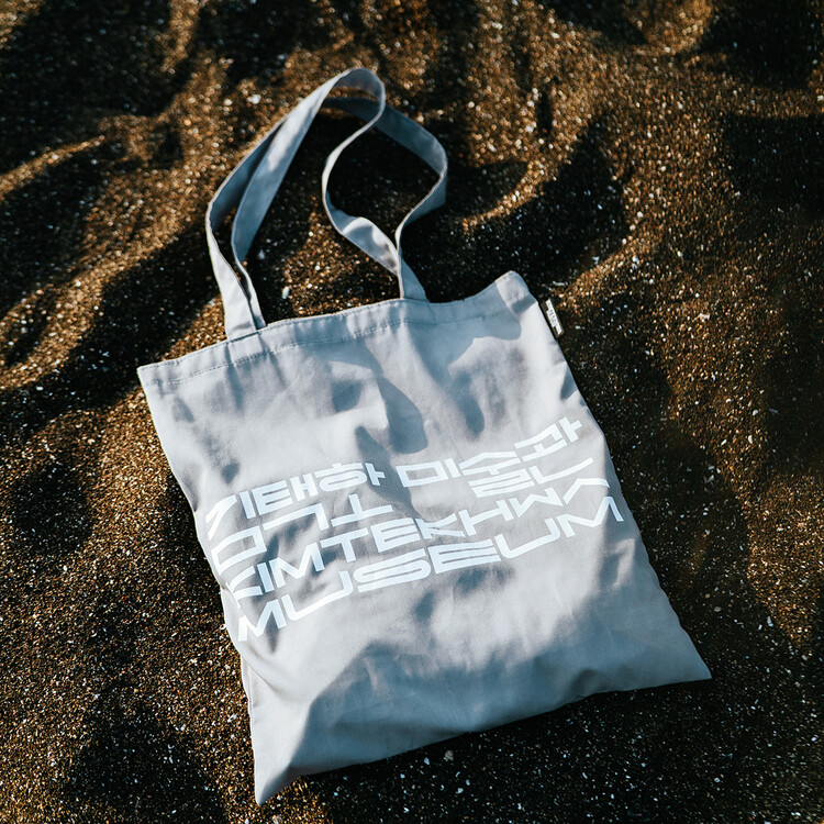 KIMTEKHWA MUSEUM ECO BAG
