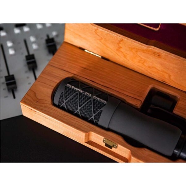 Earthworks Audio SV33 어스웍스 핸드마이크