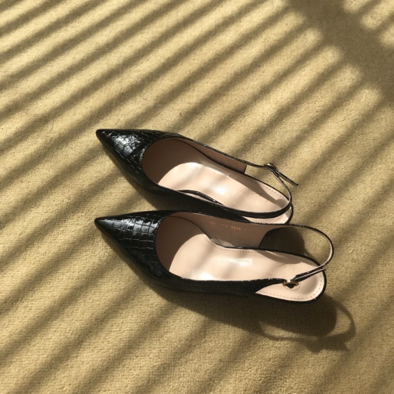 black pointed toe slingback flats