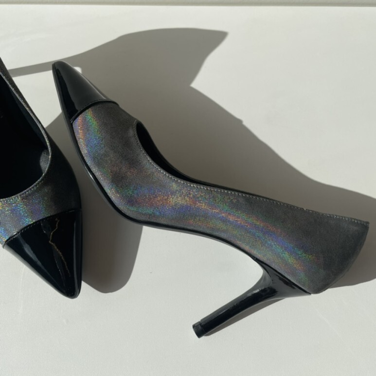 hologram heels