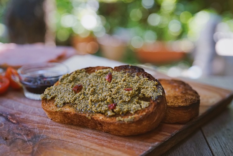 바질페스토 브루스게타